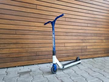Stuntstep beschikbaar voor biedingen