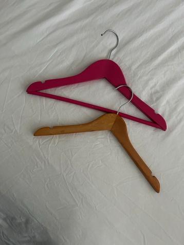 Kinder kledinghangers - 24 stuks beschikbaar voor biedingen