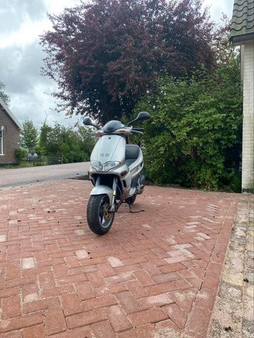 Gilera runner 125 fx beschikbaar voor biedingen
