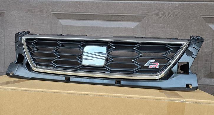 Grill Seat Leon 3 III 5F FACELIFT GRILLE FR 5F0853654J NIEUW, Auto-onderdelen, Carrosserie en Plaatwerk, Bumper, Voor, Nieuw, Herkomst onderdeel bekend