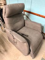 Sta op stoel elektrisch verstelbaar, Huis en Inrichting, Fauteuils, Gebruikt, Minder dan 75 cm, 50 tot 75 cm, Ophalen