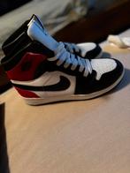 Jordan 4 Rood - Maat 36, Kleding | Dames, Schoenen, Ophalen of Verzenden, Zo goed als nieuw, Rood, Sneakers of Gympen