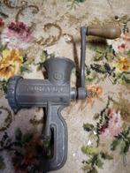Ouderwetse Muravia Gehaktmolen, Antiek en Kunst, Antiek | Gereedschap en Instrumenten, Ophalen of Verzenden
