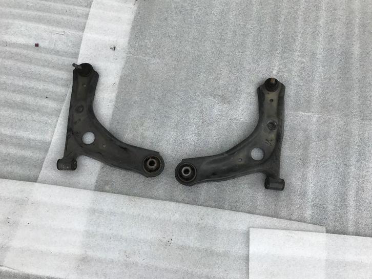 Draagarm Toyota Aygo, Citroen C1, Peugeot 107/108., Auto-onderdelen, Ophanging en Onderstel, Citroën, Overige automerken, Peugeot