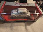 Herbie 1:18 Road signature collection volkswagen beetle, Hobby en Vrije tijd, Ophalen, Zo goed als nieuw, Overige merken