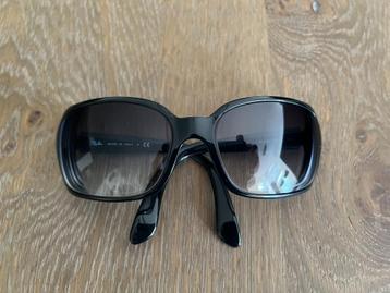 Ray-Ban dames zonnebril beschikbaar voor biedingen
