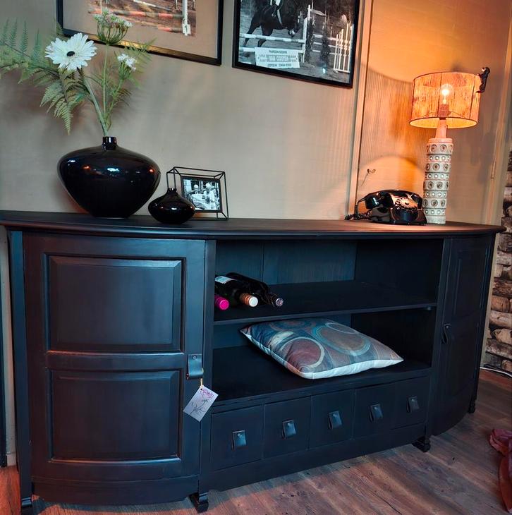Half rond mat zwart dressoir, Huis en Inrichting, Kasten | Dressoirs, Zo goed als nieuw, 25 tot 50 cm, Ophalen of Verzenden