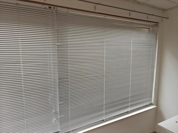Gratis 3 lengtes luxaflex, Huis en Inrichting, Stoffering | Gordijnen en Lamellen, Gebruikt, 150 tot 200 cm, 50 tot 100 cm, Ophalen of Verzenden