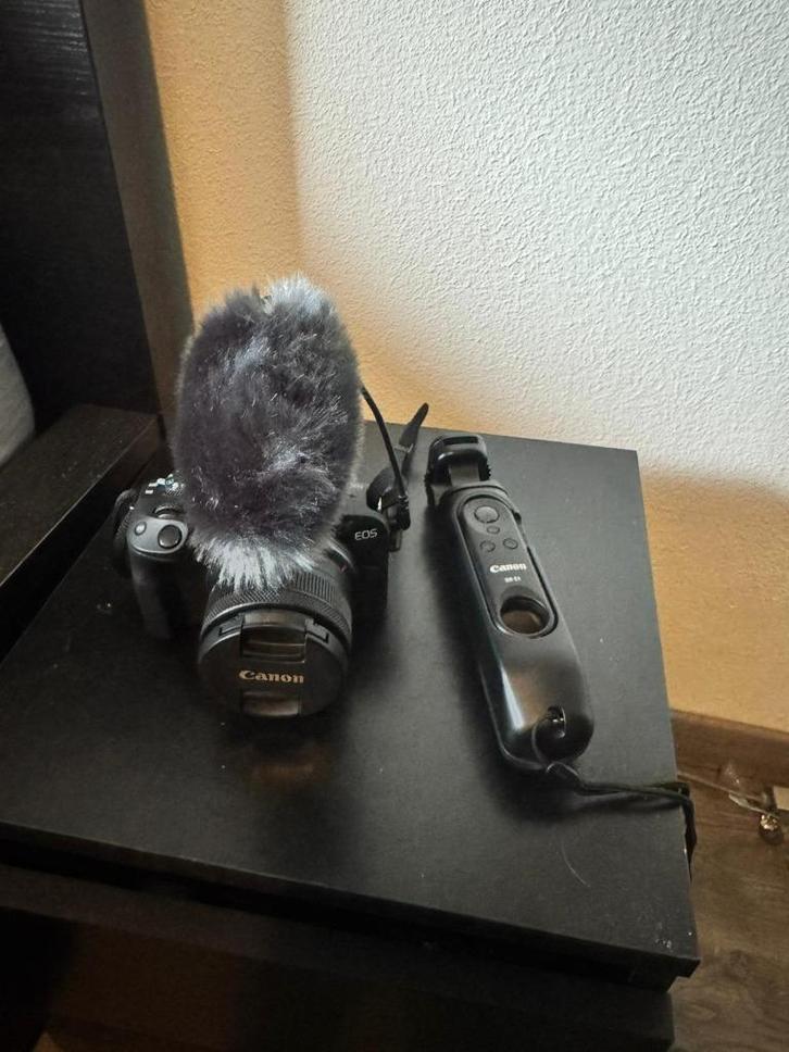 Canon EOS R50 +RF-S 18-45mm IS STM, Audio, Tv en Foto, Fotocamera's Digitaal, Zo goed als nieuw, Canon, 8 keer of meer, Ophalen of Verzenden