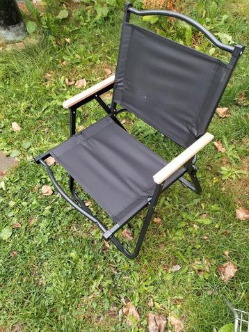 Lichtgewicht klapstoelen 6 stuks. Z.g.a.n. beschikbaar voor biedingen