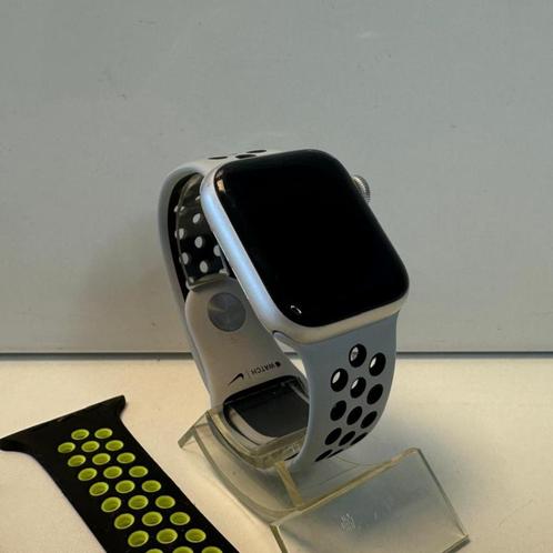 Apple Watch Nike SE GPS 40mm (1st gen) zilver | gebruikt, Sieraden, Tassen en Uiterlijk, Smartwatches, Gebruikt