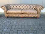 Nieuwe ruime Engelse Chesterfield bank + BEZORGING GRATIS