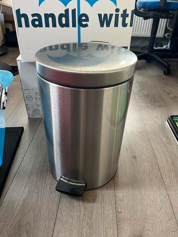 Brabantia RVS prullenbak 20 liter beschikbaar voor biedingen