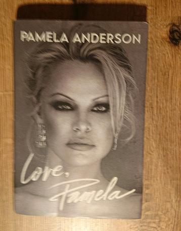 Love, Pamela - Pamela Anderson Autobiografie beschikbaar voor biedingen