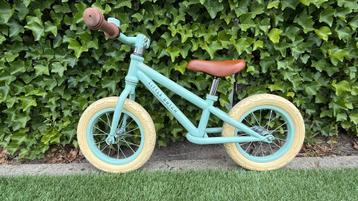 Nette loopfiets little dutch 12 inch beschikbaar voor biedingen