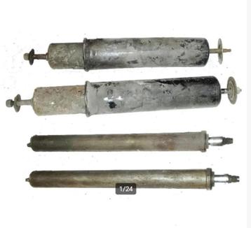 Cardanas Peugeot 404 Schokbrekers Pedalen Stabilisatorstang, beschikbaar voor biedingen