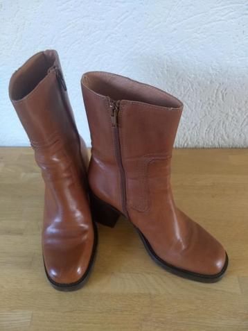 Via Vai, hoge enkel laarsjes, cognac kleur, maat 37, blokhak beschikbaar voor biedingen