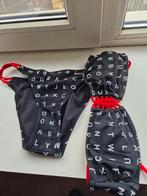 Zwarte Bikini met Letterprint s, Ophalen of Verzenden, Gedragen, Zwart, Bikini