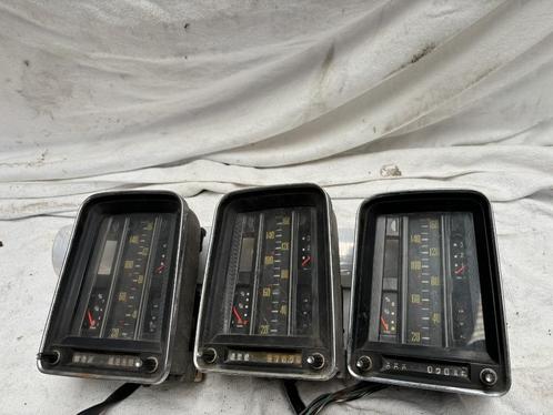 Mercedes w110 kilometerteller, Auto-onderdelen, Dashboard en Schakelaars, Mercedes-Benz, Oldtimer onderdelen, Universele onderdelen