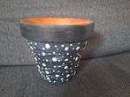 Bloempot, terracotta, beschilderd zwart met stippen, Rond, Zo goed als nieuw, Terracotta, Tuin