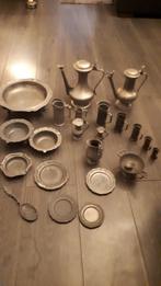 partij 9 kilo aan tin alles gemerkt kannen schalen bekers ed, Antiek en Kunst, Antiek | Tin, Ophalen