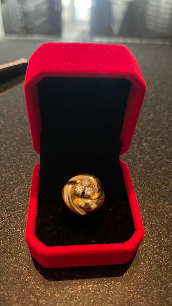 Goud ringe 18k met 3 diamanten 12,4gram, Ophalen of Verzenden, Zo goed als nieuw, 17 tot 18, Dame