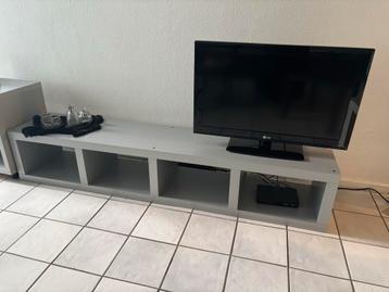 Grijze IKEA Kast - Flexibel Plaatsbaar beschikbaar voor biedingen