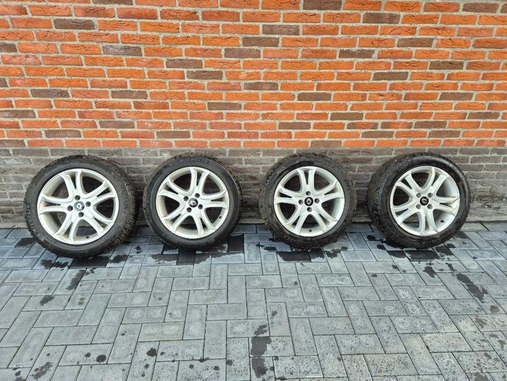 4 Winterbanden met velgen voor renault clio, Auto-onderdelen, Banden en Velgen, Banden en Velgen, Winterbanden, Overige maten