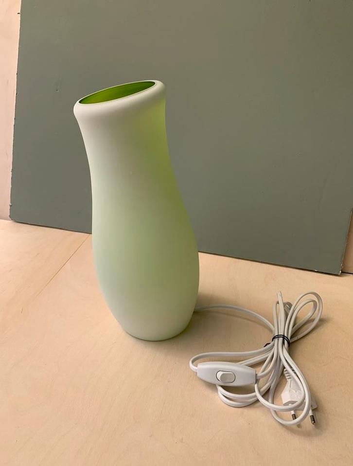 Vintage glazen Mylonit lamp in groen glas, IKEA, Huis en Inrichting, Lampen | Tafellampen, Zo goed als nieuw, Minder dan 50 cm