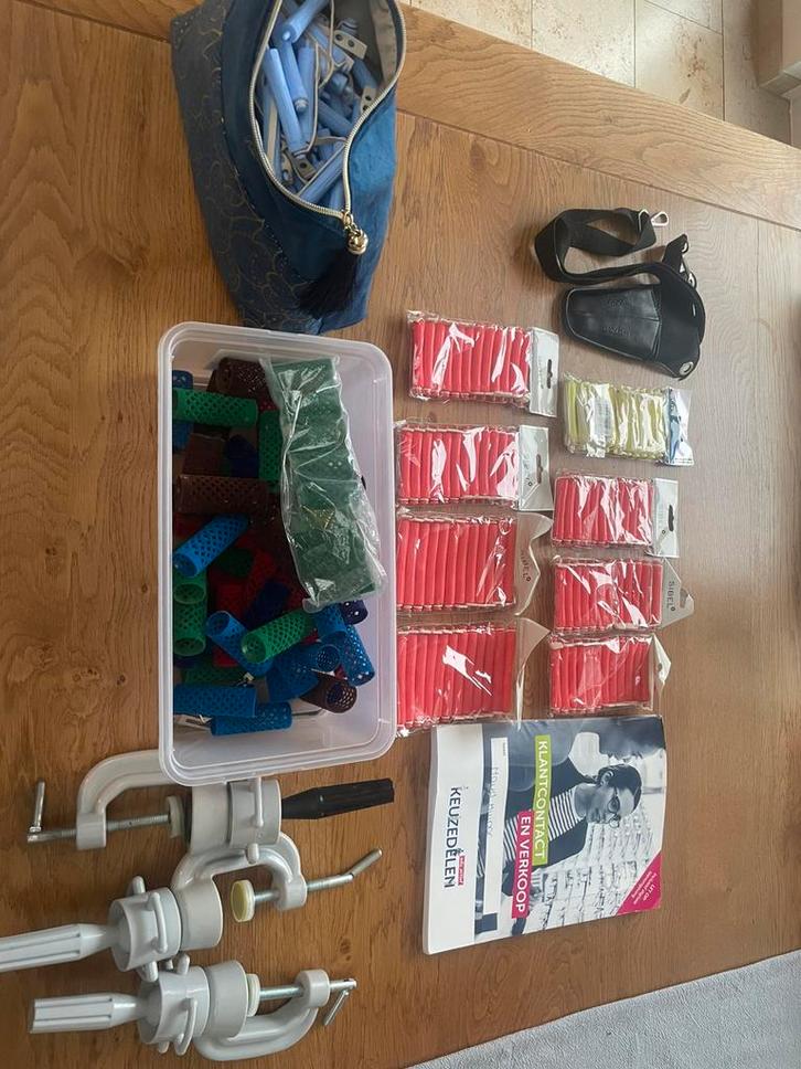 Kappersopleiding spullen, Hobby en Vrije tijd, Cursusmateriaal, Ophalen of Verzenden