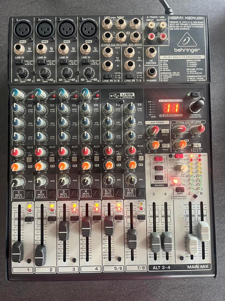 Behringer X1204 USB Mengpaneel, Muziek en Instrumenten, Mengpanelen, Zo goed als nieuw, 10 tot 20 kanalen, Microfooningang, Ophalen