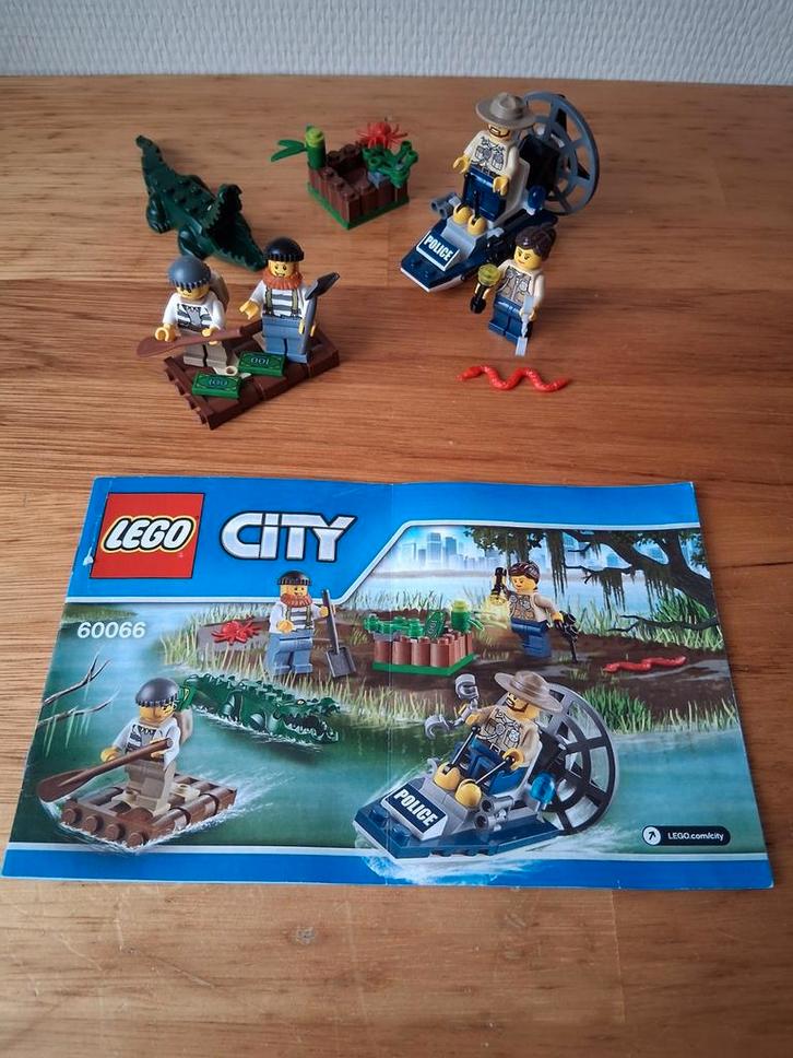 Lego city moeraspolitie 60066 complete set met 4 minifiguren, Kinderen en Baby's, Speelgoed | Duplo en Lego, Zo goed als nieuw