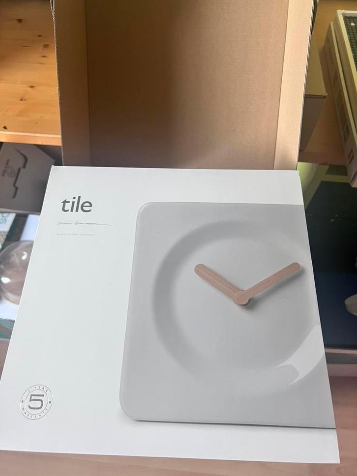 Leff Amsterdam tile klok, Huis en Inrichting, Woonaccessoires | Klokken, Zo goed als nieuw, Wandklok, Ophalen of Verzenden