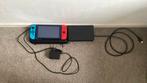 Switch V2 2023, Spelcomputers en Games, Spelcomputers | Nintendo Switch, Ophalen, Met 2 controllers, Switch Original, Gebruikt
