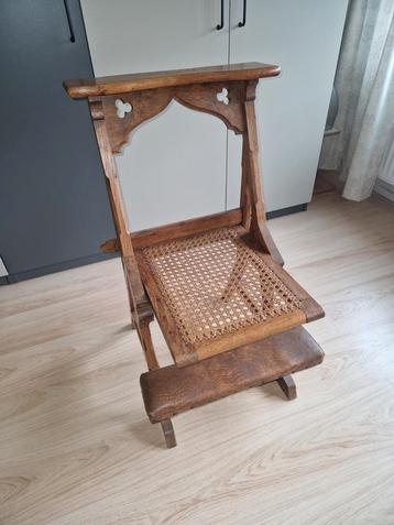 Bidstoeltje beschikbaar voor biedingen