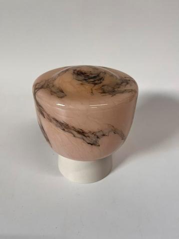 Prachtige vintage roze gemarmerde plafondlamp Art Deco beschikbaar voor biedingen