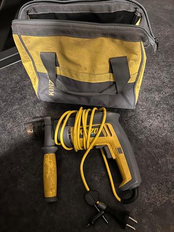 Kinzo boormachine met opbergtas beschikbaar voor biedingen