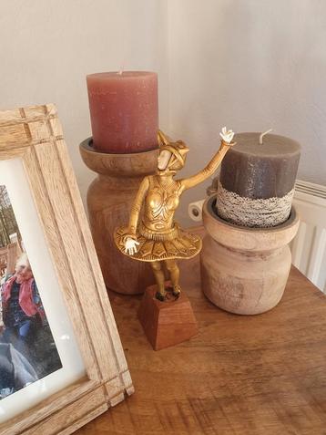 Gouden Ballerina Beeldje beschikbaar voor biedingen