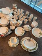 Compleet Marjolein Bastin Wedgwood Servies, Huis en Inrichting, Keuken | Servies, Ophalen, Zo goed als nieuw, Wedgwood, Aardewerk