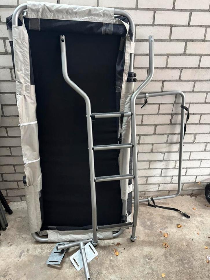 UWIS bed voor in caravan, Caravans en Kamperen, Kampeermeubelen, Zo goed als nieuw, Campingstoel, Ophalen