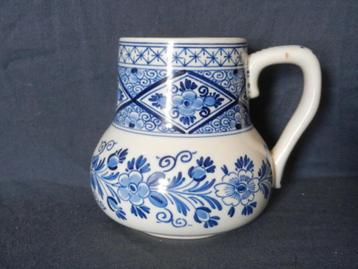 Blauwwitte bierpul Porceleyne Fles ca 1890-1900 h. 10,5 cm. beschikbaar voor biedingen