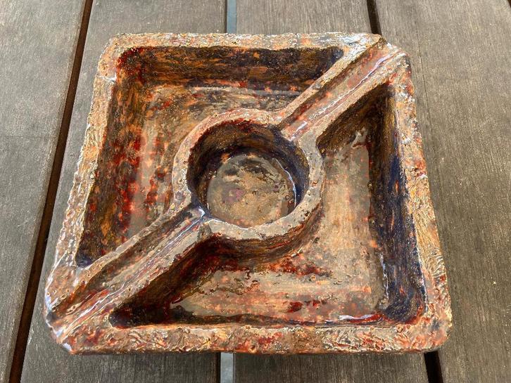 Vintage keramieken schaal., Huis en Inrichting, Woonaccessoires | Schalen en Manden, Zo goed als nieuw, Schaal, Vierkant, Steen of Aardewerk