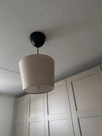 Twee landelijke hanglampen – zwart met beige kap –, Huis en Inrichting, Lampen | Plafondlampen, Ophalen, Zo goed als nieuw