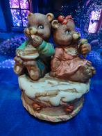 Een elegant beeldje van een muziekdoos, Verzamelen, Beelden en Beeldjes, Ophalen of Verzenden, Zo goed als nieuw, Dier