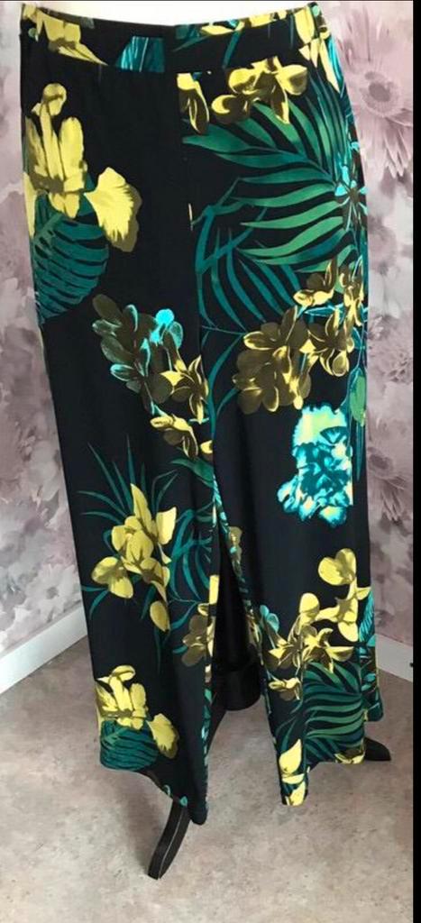 Frank Lyman stretch pantalon mooi kleurrijk dessin 46/48, Kleding | Dames, Broeken en Pantalons, Zo goed als nieuw, Maat 46/48 (XL) of groter