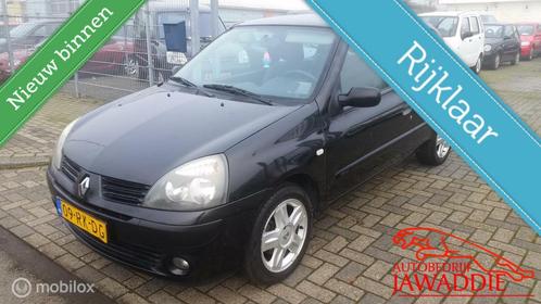 Renault Clio 1.2-16V Authentique Comfort, APK tot 12-12-2025, Auto's, Renault, Particulier, Te koop, Clio, ABS, Airbags, Airconditioning