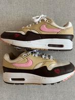 Nike Air Max 1 Valentine's Day, Beige, Nike, Ophalen of Verzenden, Sneakers of Gympen