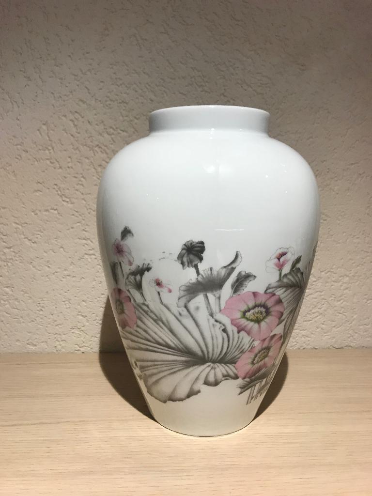 Rosenthal classic vaas  NIEUW, Huis en Inrichting, Woonaccessoires | Vazen, Wit, Aardewerk of Porselein, Nieuw, Ophalen of Verzenden