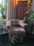 Gewei stoel met bont - uniek design - fauteuil met vacht, Huis en Inrichting, Ophalen, 50 tot 75 cm