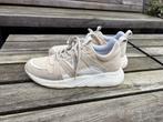 Juul & Belle suède sneakers beige wit 39, Beige, Ophalen of Verzenden, Sneakers of Gympen, Gedragen